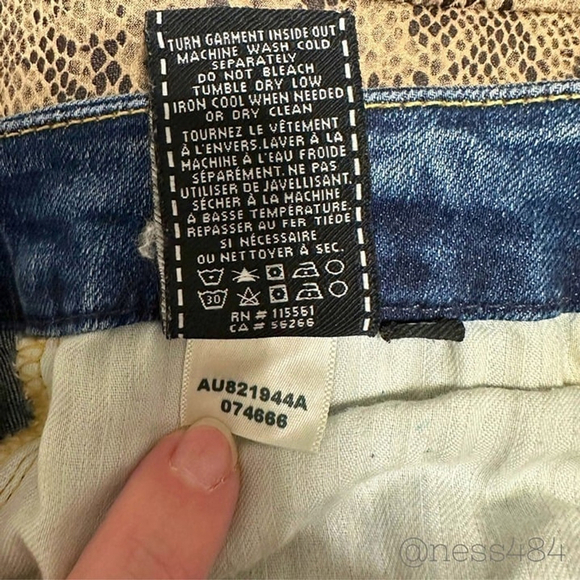 7For All Mankind Distressed High Waist Ankle Skinny Size 26 - Picture 7 of 8